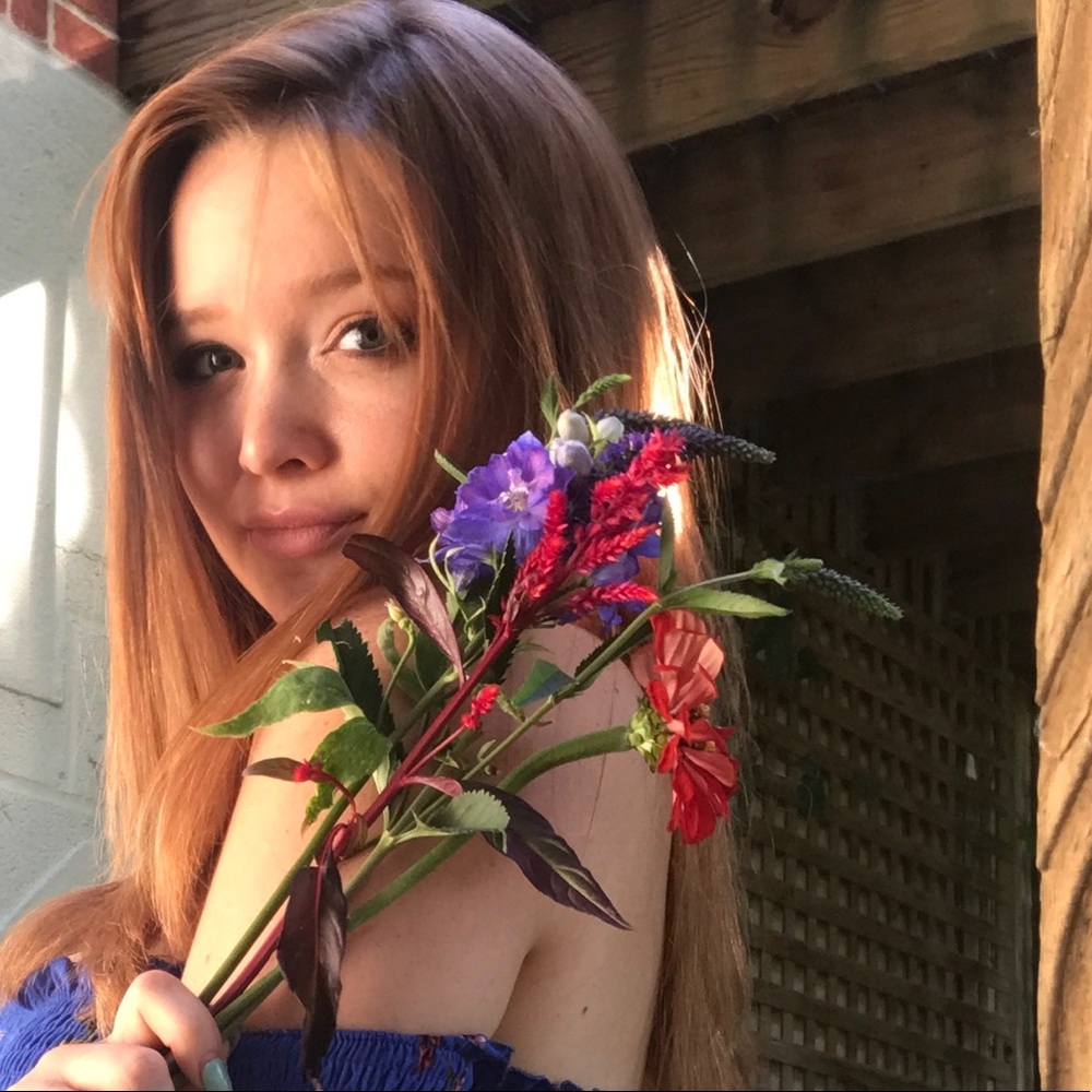 Meet your Posher, Alicia